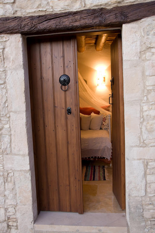 Xenios Cottages Lofou Bilik gambar