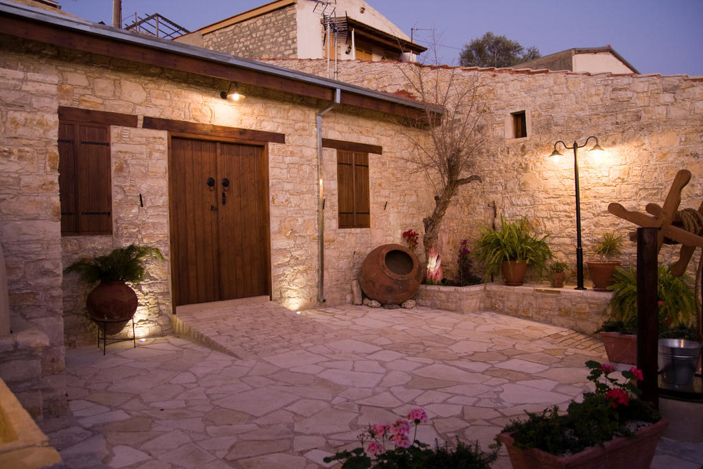 Xenios Cottages Lofou Bilik gambar